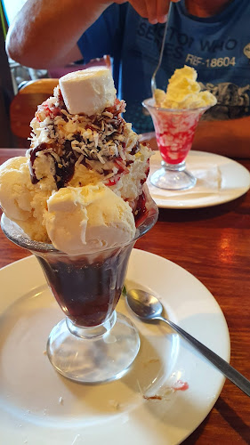 shop 3/172 Goondoon St, Gladstone Central QLD 4680