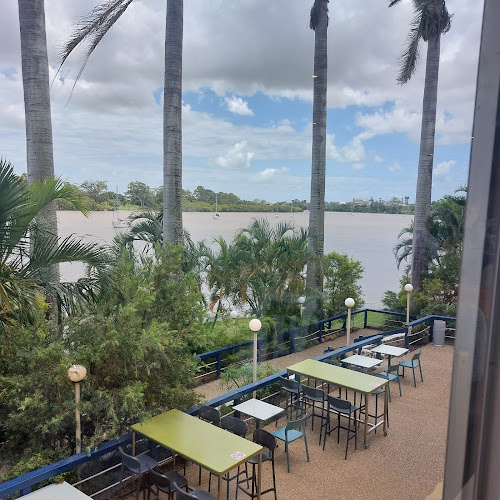 Rowers on the River - Hospitality and gastronomy