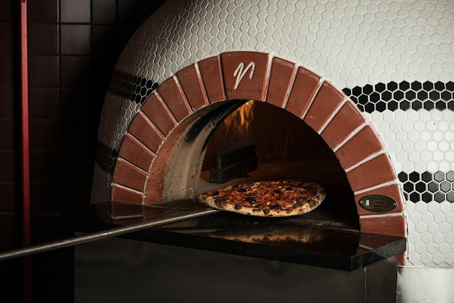 Laneway Hotel & Sports Bar - Hospitality and gastronomy