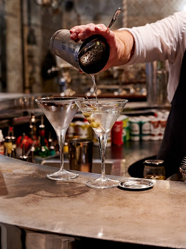 Opinii despre Bar Ampere în Melbourne - Hospitality and gastronomy