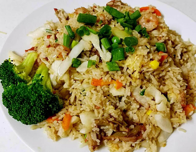 Special Chinese Noodles & Sushi - Hospitality and gastronomy