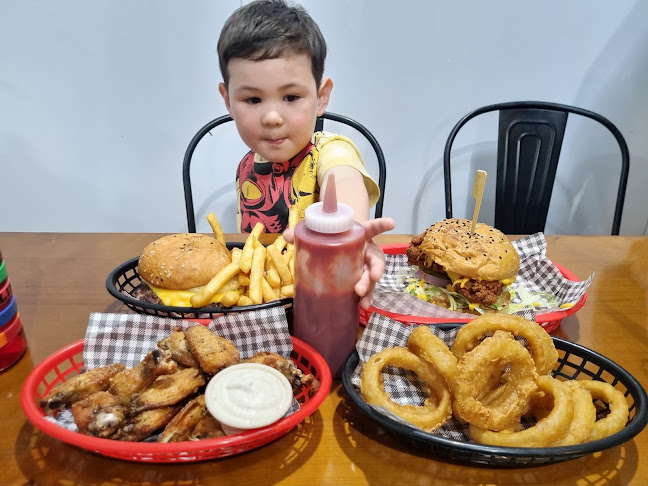 BURGERBULLS ( TAMWORTH ) - Hospitality and gastronomy