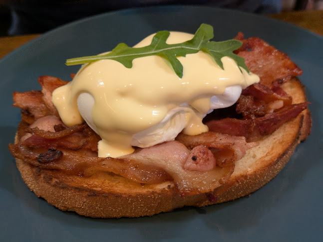 Metropole Cafe - Hospitality and gastronomy