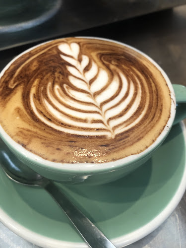 shop 3/201 Ferry Rd, Southport QLD 4215