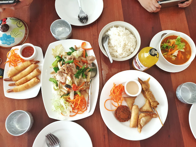 Pinto Thai Restaurant Coolangatta - Hospitality and gastronomy