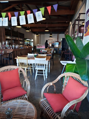 DEOSA Wholefoods - Hospitality and gastronomy