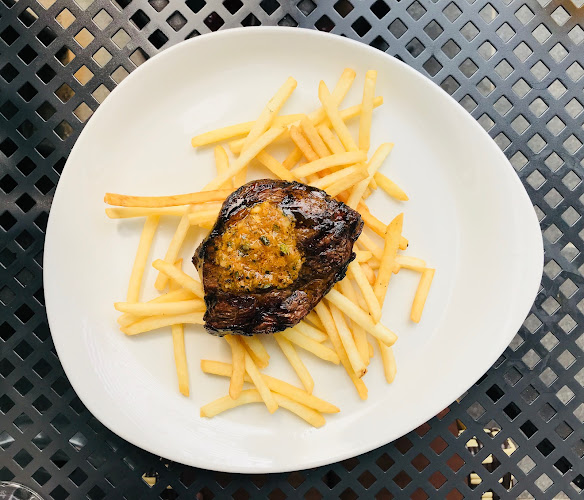 Opinii despre Ruby Riviera Taberna Mediterraneo în South Wharf - Hospitality and gastronomy