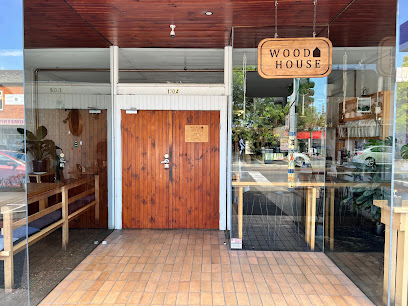 WoodHouse Cafe