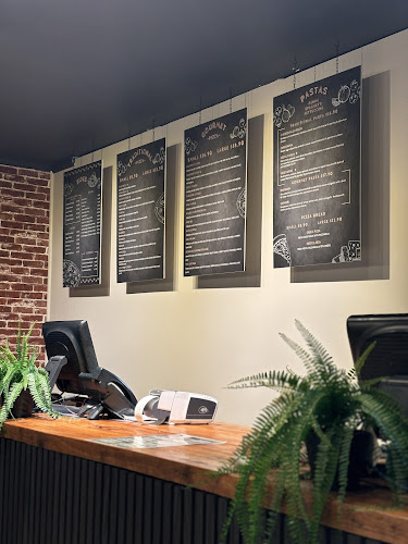 77A High St, Kangaroo Flat VIC 3555