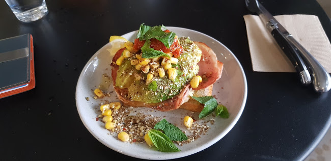 Comentarii opinii despre Kings and Knaves Espresso