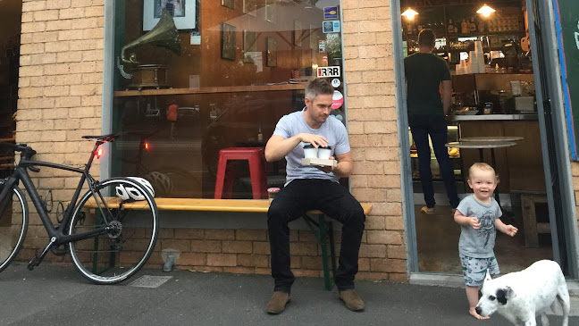 Comentarii opinii despre Cafe Park Lane