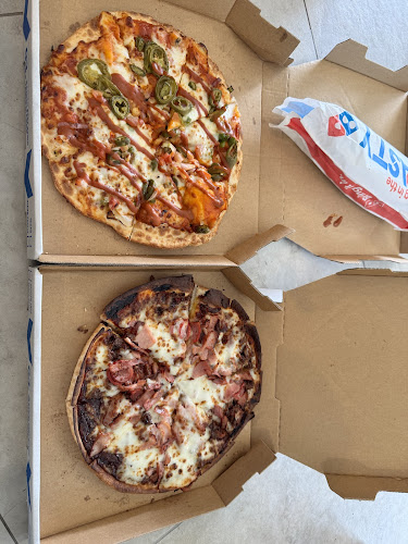 Domino's Pizza Yeronga - Hospitality and gastronomy