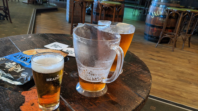 O'Malleys Irish Bar - Hospitality and gastronomy