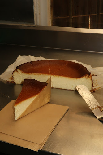 Holy Sugar - Hospitality and gastronomy