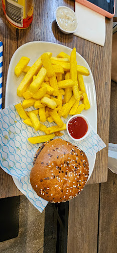 Watergardens Town Centre, Shop R06B/399 Melton Hwy, Taylors Lakes VIC 3038