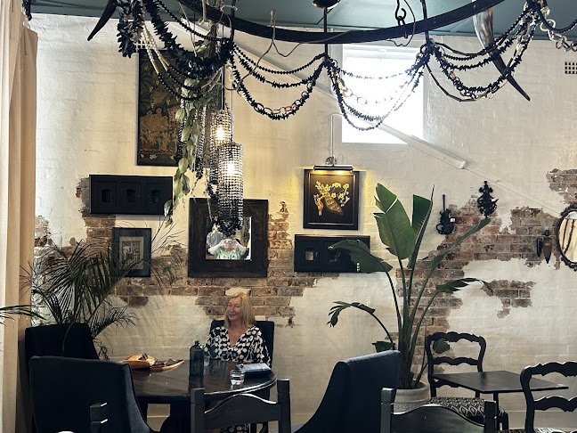 Comentarii opinii despre Earth Walker & Co General Store & Cafe