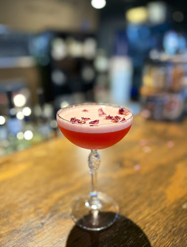 Bistro Lamp (Japanese Fusion+Bar) - Hospitality and gastronomy