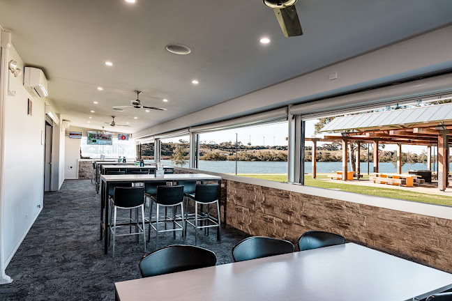 Comentarii opinii despre Murray Bridge Community Club