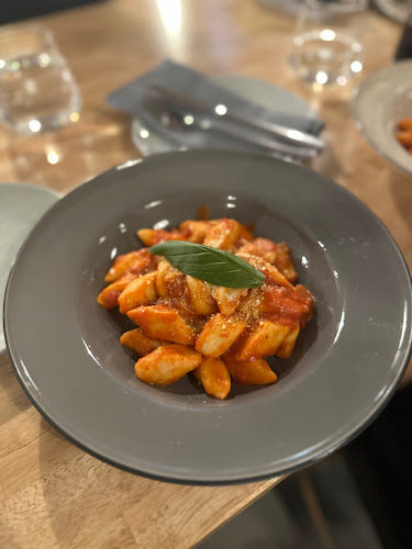 6/10 Peel St, Adelaide SA 5000