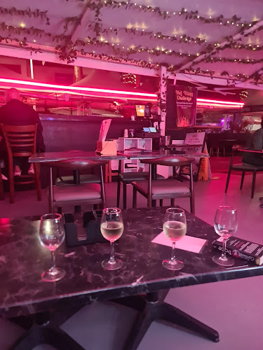 Central Lounge - Hospitality and gastronomy