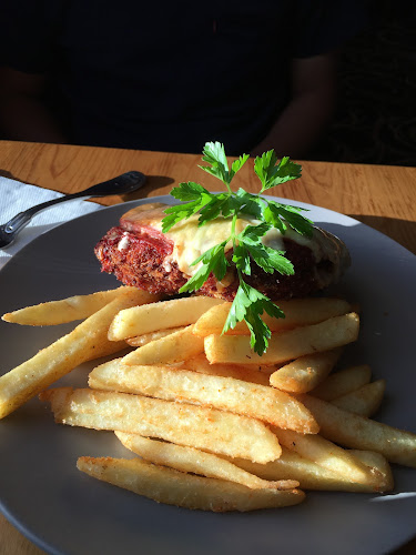 Bolters Grill, Bar and Pizzeria - Hospitality and gastronomy