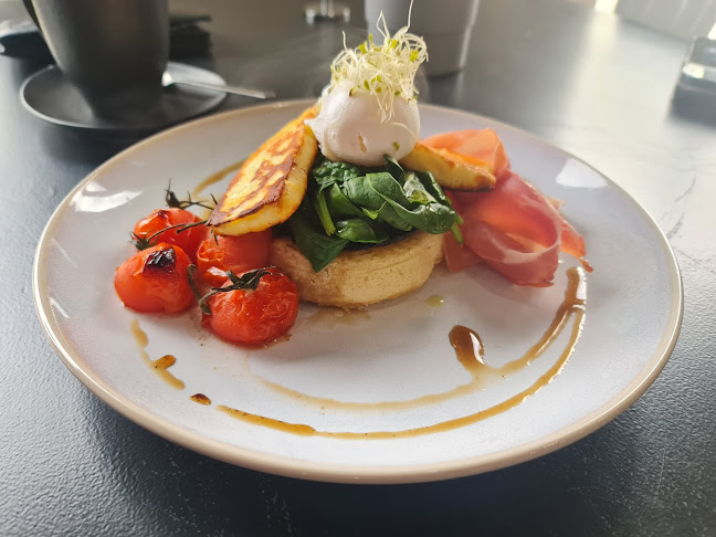 Puddle Cafe - Hospitality and gastronomy