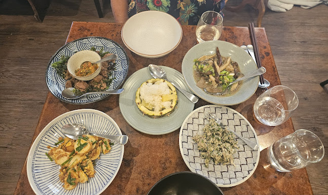 Opinii despre Moon Lily Kitchen and Cakes în Beaconsfield - Hospitality and gastronomy