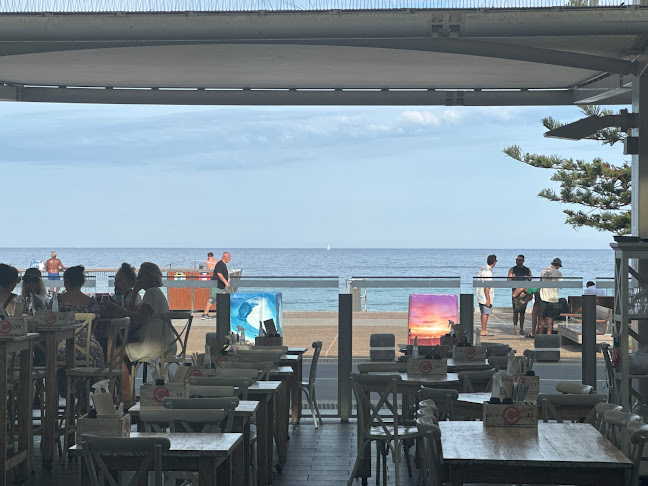The Surfers Paradise Beach Cafe - Hospitality and gastronomy