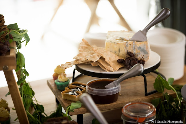 Whole Hog Catering - Hospitality and gastronomy