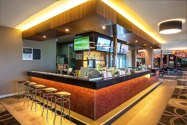 1 Glenella Rd, Glenella QLD 4740