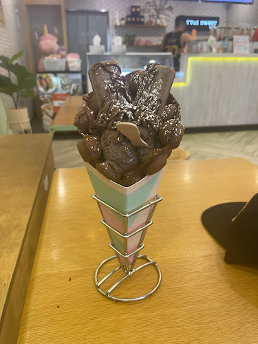 Opinii despre Little Sweet Cafe GC în Surfers Paradise - Hospitality and gastronomy