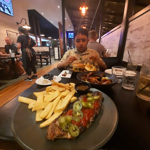 Saltlick Grill - Casuarina