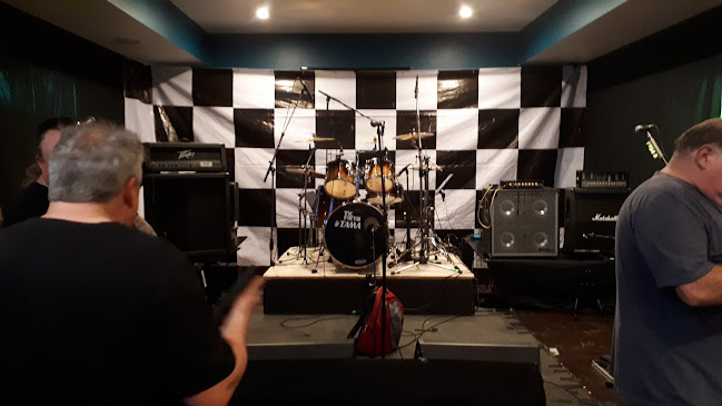 Queen's Head Hotel - Hospitality and gastronomy