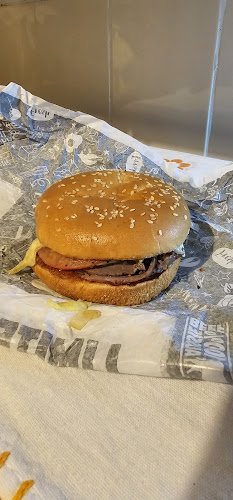 Opinii despre Hungry Jack's Burgers Bankstown Christies în Bankstown - Hospitality and gastronomy