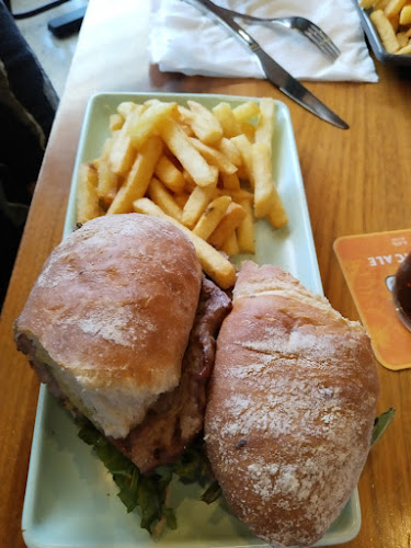 Bull Creek Tavern - Hospitality and gastronomy