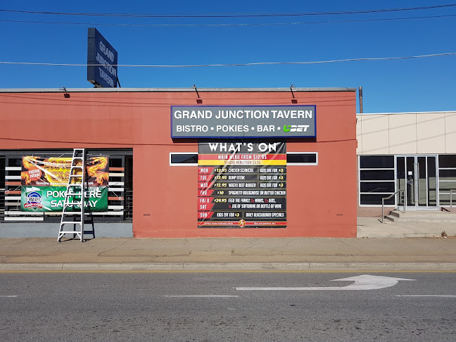 Grand Junction Tavern
