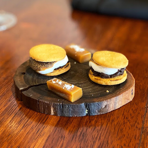 1/2527 Gold Coast Hwy, Mermaid Beach QLD 4218