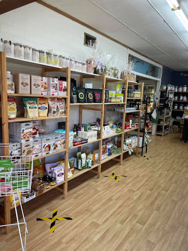 Yummy Nuts Market - Hospitality and gastronomy