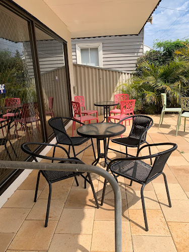 Cafè 105 on Shenton