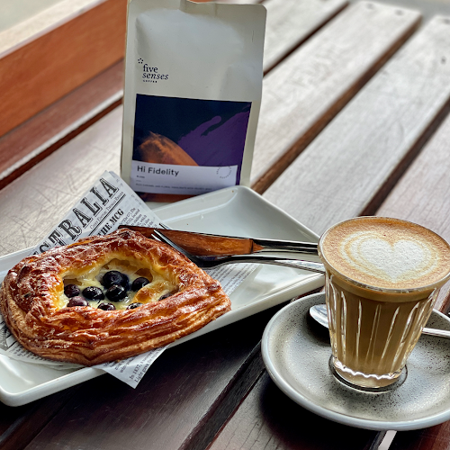 Comentarii opinii despre COFFEE MAN