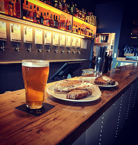 Empress Craft Beer Bar