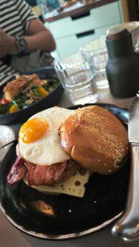 1/1-13 University Ave, Canberra ACT 2601