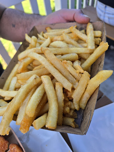 Peters Fish Market - Main Beach