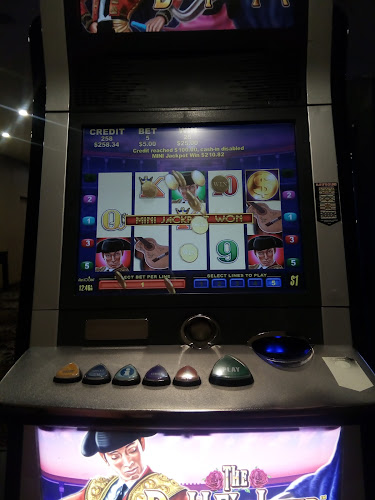 100 Charters Towers Rd, Hermit Park QLD 4812