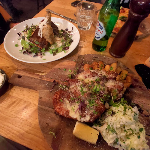 Shop 5/58 Wharf Street Access, Memorial Dr, Forster NSW 2428