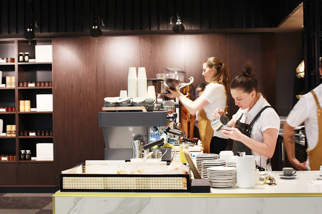 727 Collins St, Docklands VIC 3008