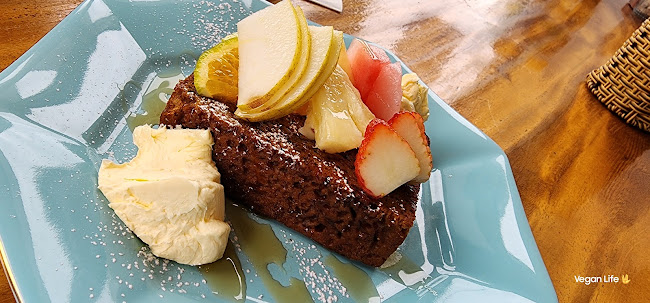 Doko Demo V - Burleigh Waters