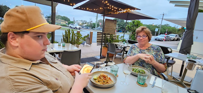 Local Flow Eatery - Hospitality and gastronomy