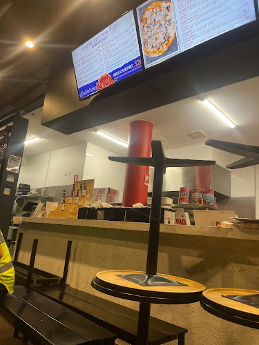 Comentarii opinii despre Johnny Gio's Pizza Waterloo