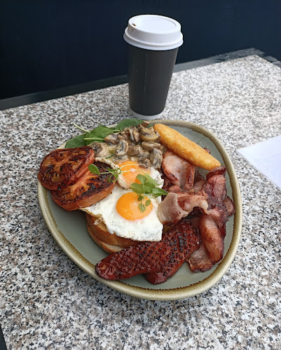 Shop 3/216 Del Monte Pl, Copacabana NSW 2251